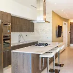 Stunning Beachdrop 3br With Amazing Views By 360 Estates *
