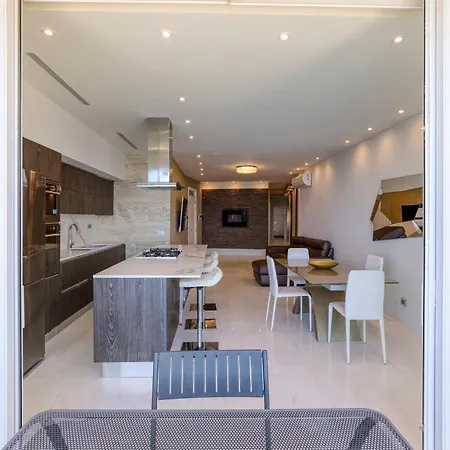 Modern 3br In St Pauls Bay With Sea Views Apartman *