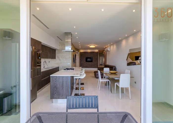 Stunning Beachdrop 3br With Amazing Views By 360 Estates Appartamento *