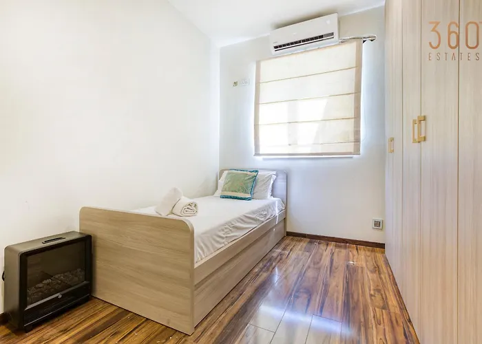 Stunning Beachdrop 3br With Amazing Views By 360 Estates *