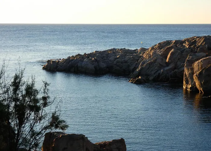 Stunning Beachdrop 3br With Amazing Views By 360 Estates