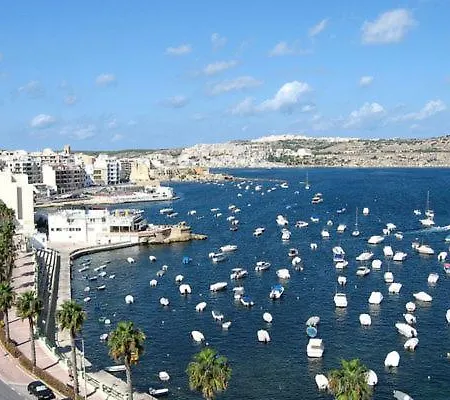 Apartman Stunning Beachdrop 3br With Amazing Views By 360 Estates San Pawl il-Baħar