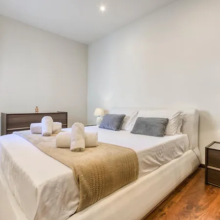 Apartman Stunning Beachdrop 3br With Amazing Views By 360 Estates *